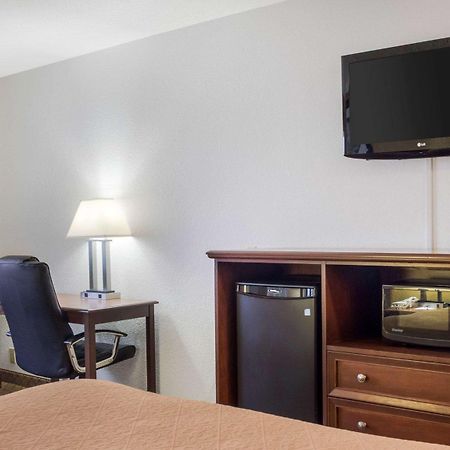 Quality Inn Oacoma - Chamberlain Extérieur photo
